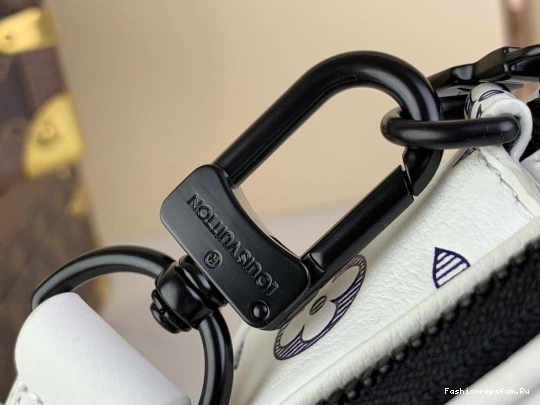 FS CHEAP LOUIS Alpha-11.0*18.5*6.5CM Nano VUITTON 0810